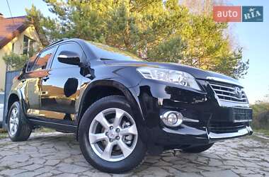 Внедорожник / Кроссовер Toyota RAV4 2012 в Ровно
