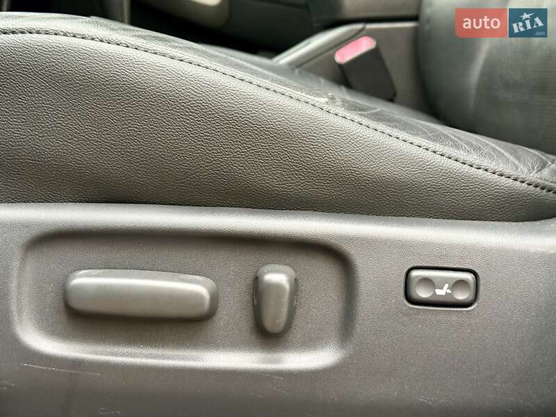 Внедорожник / Кроссовер Toyota RAV4 2008 в Киеве фото 58 Внедорожник / Кроссовер Toyota RAV4 2008 в Киеве