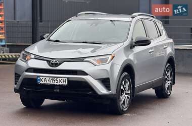 Позашляховик / Кросовер Toyota RAV4 2018 в Києві
