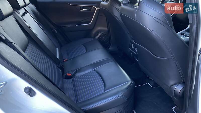 Внедорожник / Кроссовер Toyota RAV4 2020 в Одессе фото 7 Внедорожник / Кроссовер Toyota RAV4 2020 в Одессе