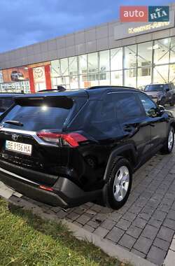 Позашляховик / Кросовер Toyota RAV4 2019 в Івано-Франківську