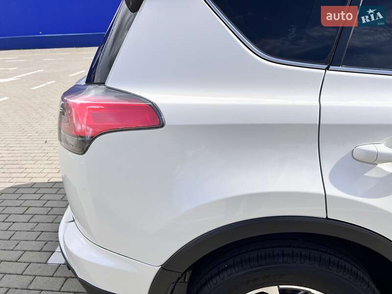 Внедорожник / Кроссовер Toyota RAV4 2018 в Нововолынске фото 36 Внедорожник / Кроссовер Toyota RAV4 2018 в Нововолынске