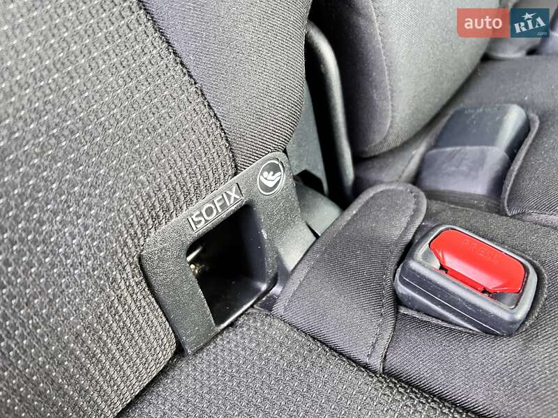 Внедорожник / Кроссовер Toyota RAV4 2018 в Нововолынске фото 57 Внедорожник / Кроссовер Toyota RAV4 2018 в Нововолынске