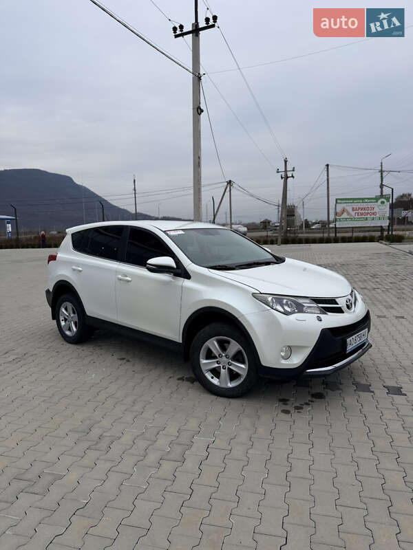 Внедорожник / Кроссовер Toyota RAV4 2013 в Хусте фото 5 Внедорожник / Кроссовер Toyota RAV4 2013 в Хусте
