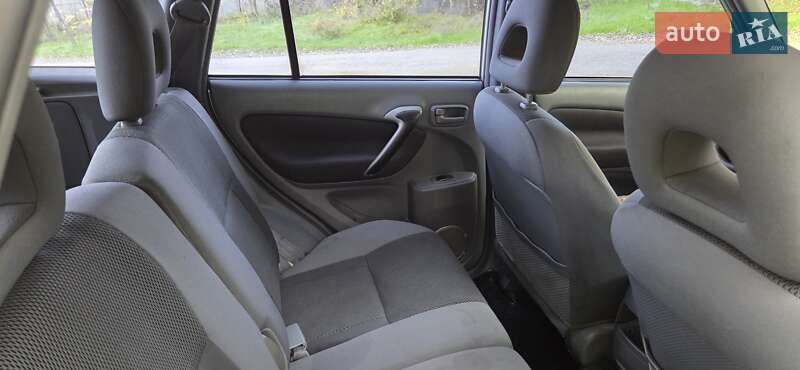 Внедорожник / Кроссовер Toyota RAV4 2003 в Одессе фото 13 Внедорожник / Кроссовер Toyota RAV4 2003 в Одессе