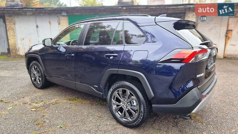 Позашляховик / Кросовер Toyota RAV4 2023 в Києві