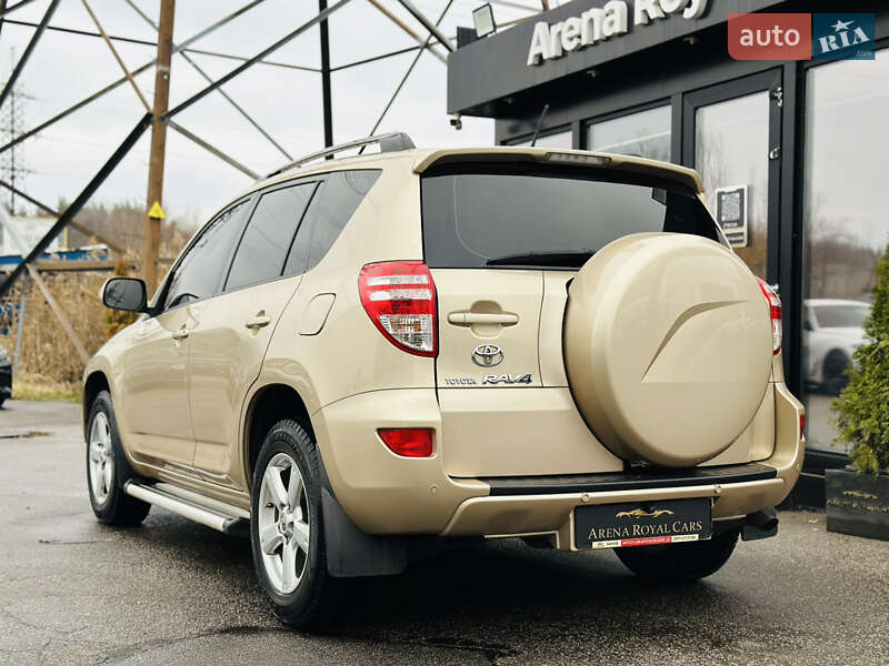 Внедорожник / Кроссовер Toyota RAV4 2009 в Харькове
