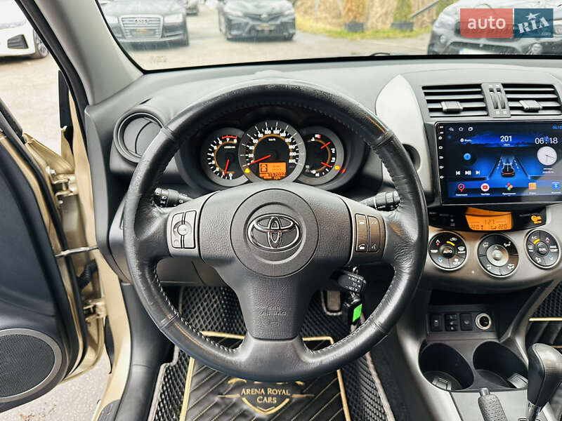 Внедорожник / Кроссовер Toyota RAV4 2009 в Харькове