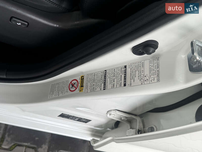 Внедорожник / Кроссовер Toyota RAV4 2011 в Виннице