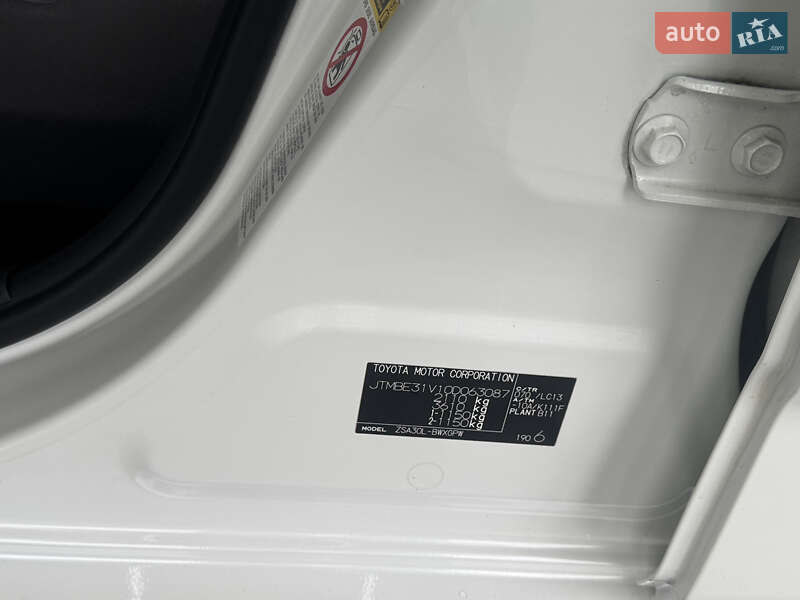 Внедорожник / Кроссовер Toyota RAV4 2011 в Виннице