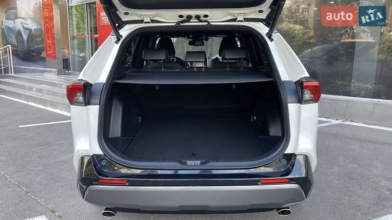 Внедорожник / Кроссовер Toyota RAV4 2020 в Одессе