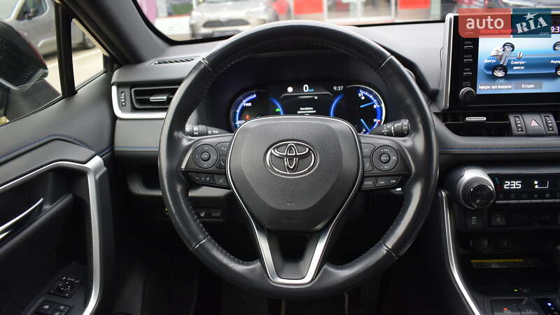 Внедорожник / Кроссовер Toyota RAV4 2020 в Житомире