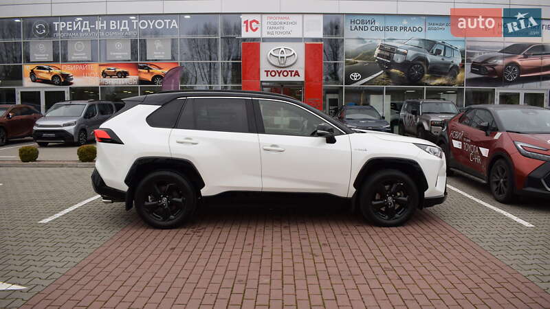 Внедорожник / Кроссовер Toyota RAV4 2020 в Житомире