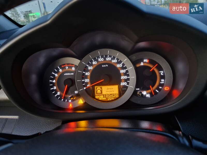 Позашляховик / Кросовер Toyota RAV4 2006 в Вінниці