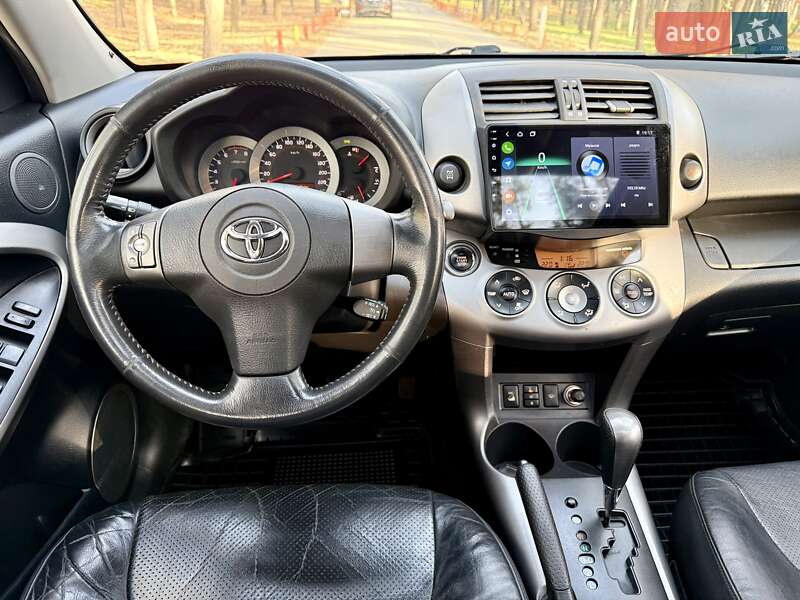 Внедорожник / Кроссовер Toyota RAV4 2008 в Киеве