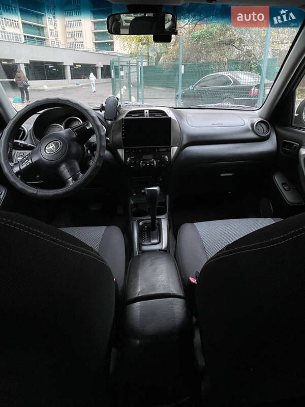 Внедорожник / Кроссовер Toyota RAV4 2004 в Киеве фото 8 Внедорожник / Кроссовер Toyota RAV4 2004 в Киеве