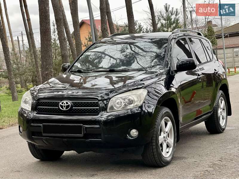 Внедорожник / Кроссовер Toyota RAV4 2008 в Киеве