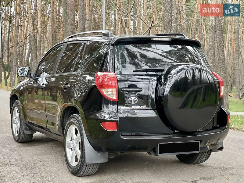Внедорожник / Кроссовер Toyota RAV4 2008 в Киеве
