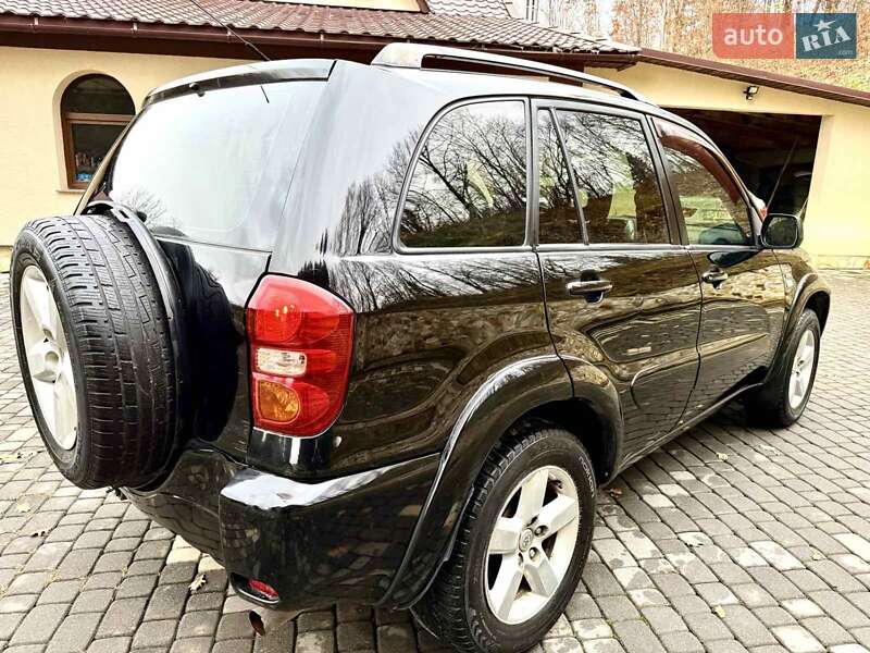 Внедорожник / Кроссовер Toyota RAV4 2005 в Солотвине