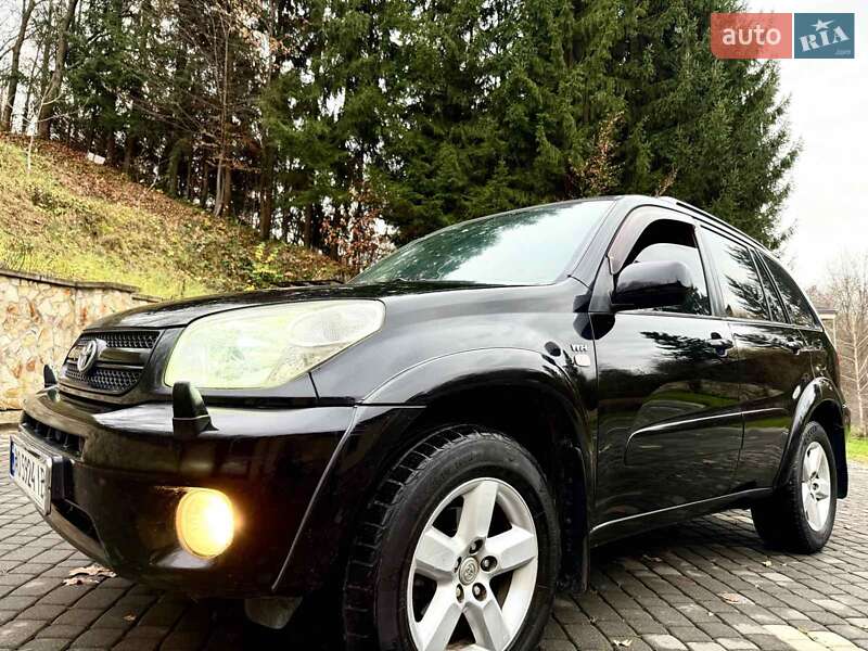 Внедорожник / Кроссовер Toyota RAV4 2005 в Солотвине