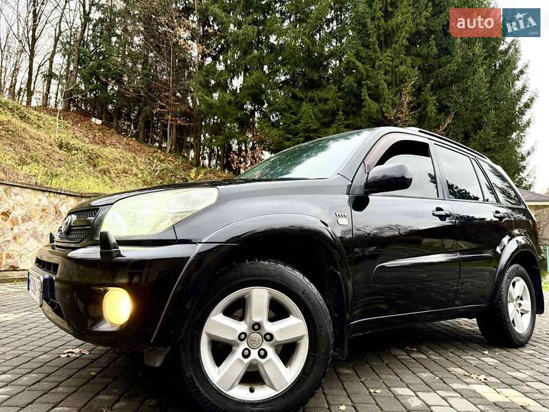 Внедорожник / Кроссовер Toyota RAV4 2005 в Солотвине