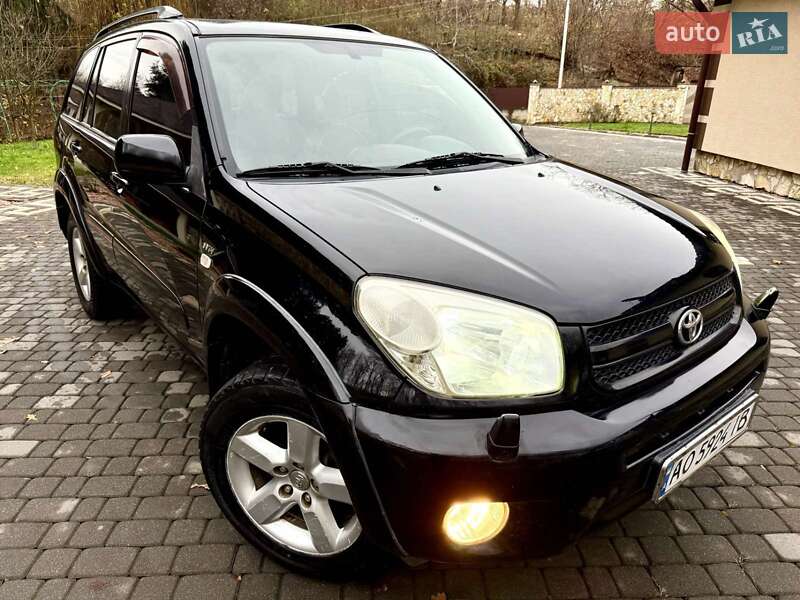 Внедорожник / Кроссовер Toyota RAV4 2005 в Солотвине