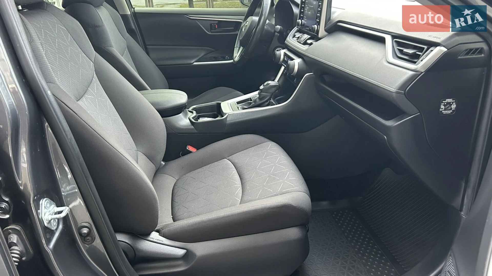 2020 Toyota RAV 4 - мініатюра 6