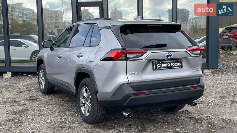 Внедорожник / Кроссовер Toyota RAV4 2024 в Киеве