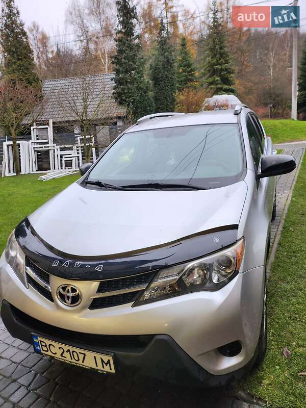 Позашляховик / Кросовер Toyota RAV4 2013 в Львові фото 14 Позашляховик / Кросовер Toyota RAV4 2013 в Львові