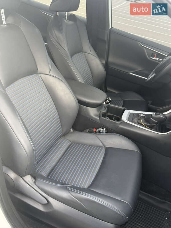 Внедорожник / Кроссовер Toyota RAV4 2022 в Николаеве фото 7 Внедорожник / Кроссовер Toyota RAV4 2022 в Николаеве