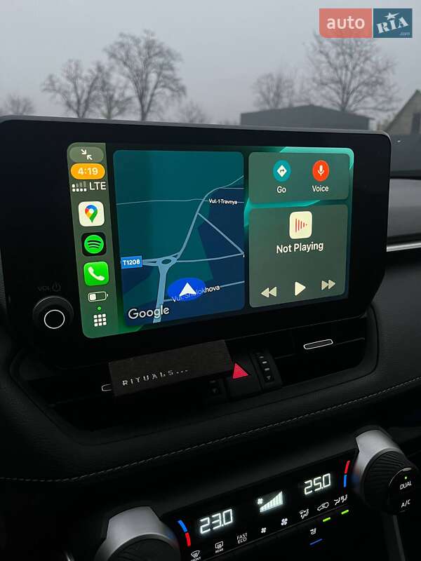 Внедорожник / Кроссовер Toyota RAV4 2024 в Первомайске