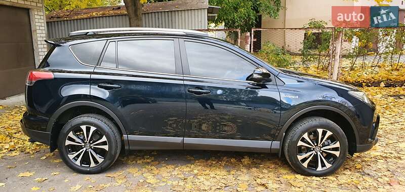 Внедорожник / Кроссовер Toyota RAV4 2017 в Харькове фото 32 Внедорожник / Кроссовер Toyota RAV4 2017 в Харькове