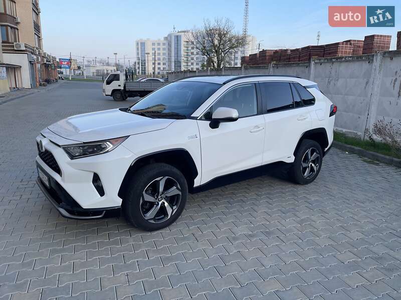 Внедорожник / Кроссовер Toyota RAV4 2021 в Одессе