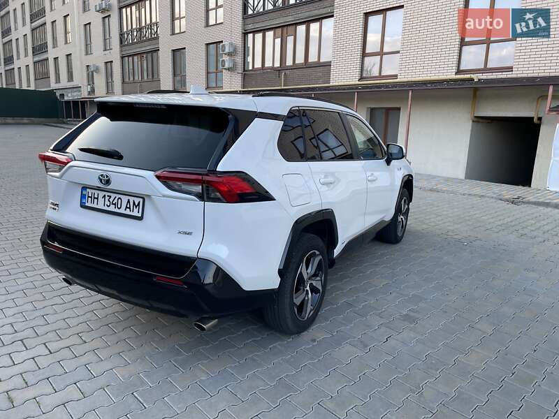 Внедорожник / Кроссовер Toyota RAV4 2021 в Одессе