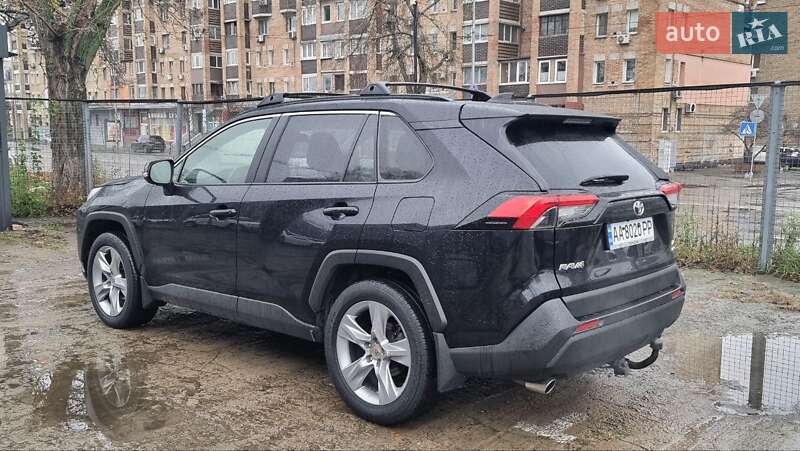 Внедорожник / Кроссовер Toyota RAV4 2018 в Киеве