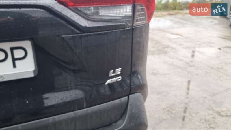 Внедорожник / Кроссовер Toyota RAV4 2018 в Киеве