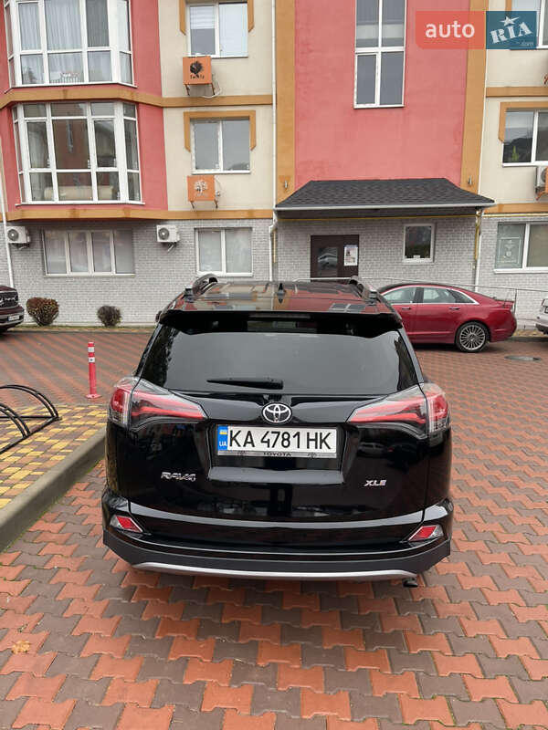 Внедорожник / Кроссовер Toyota RAV4 2018 в Киеве фото 5 Внедорожник / Кроссовер Toyota RAV4 2018 в Киеве