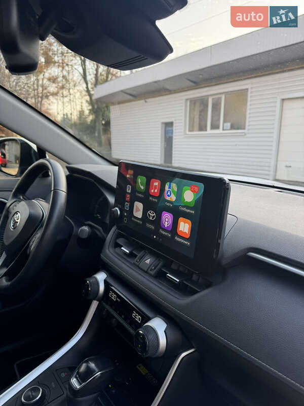 Позашляховик / Кросовер Toyota RAV4 2023 в Харкові