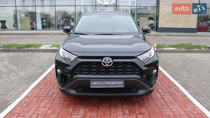 Внедорожник / Кроссовер Toyota RAV4 2019 в Черкассах