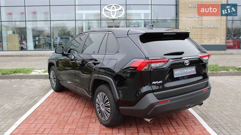 Внедорожник / Кроссовер Toyota RAV4 2019 в Черкассах