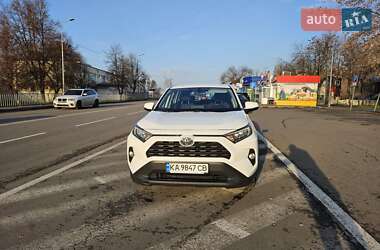 Позашляховик / Кросовер Toyota RAV4 2021 в Полтаві