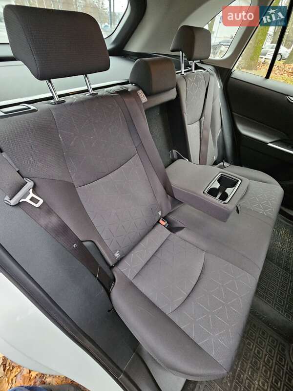 Внедорожник / Кроссовер Toyota RAV4 2021 в Полтаве