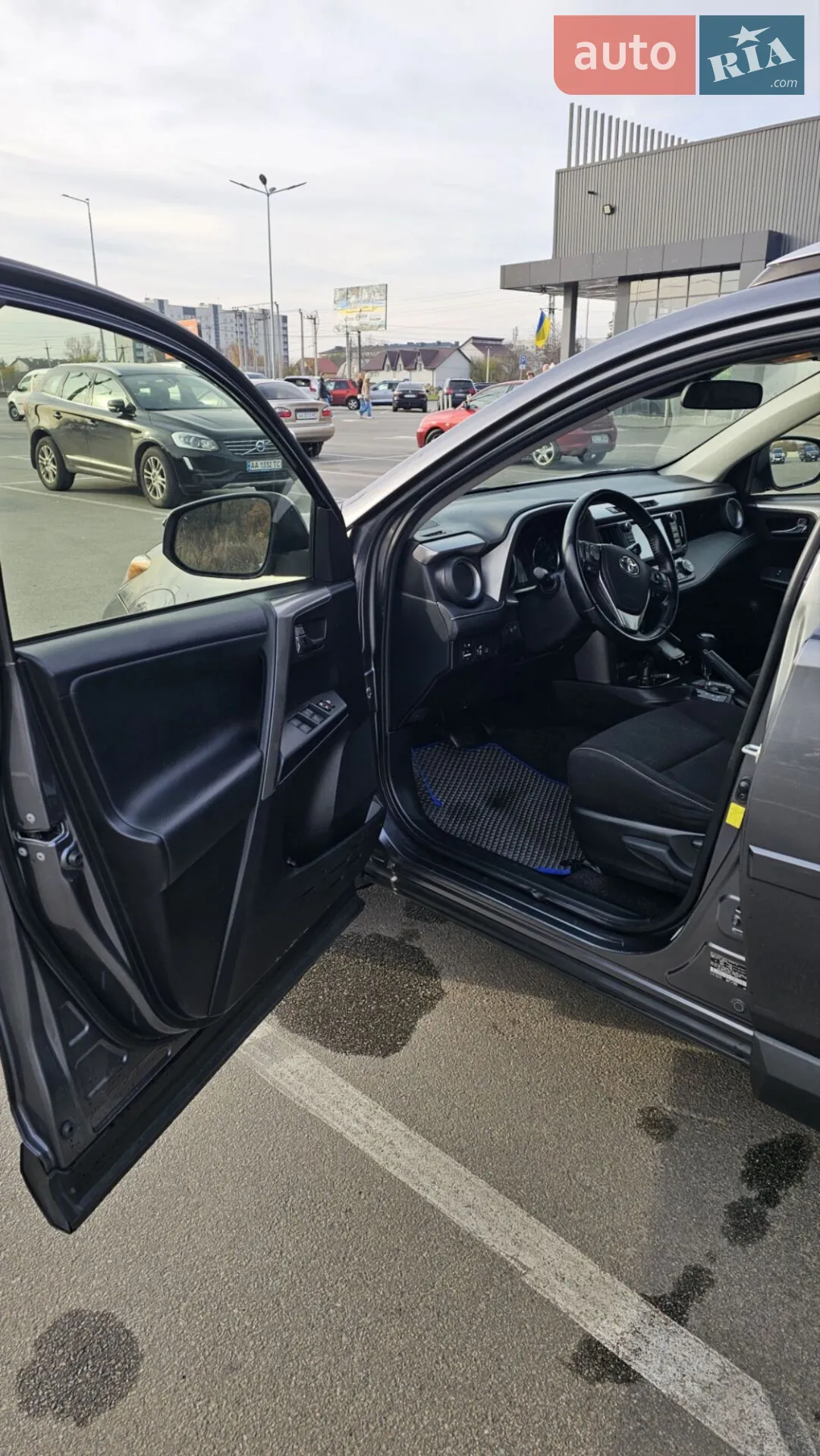 2018 Toyota RAV 4 - мініатюра 8