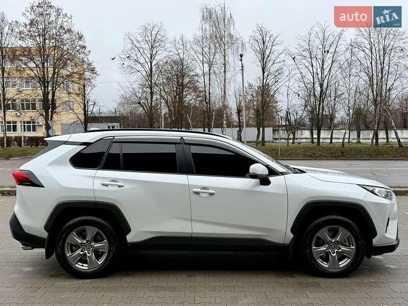 Внедорожник / Кроссовер Toyota RAV4 2023 в Белой Церкви фото 8 Внедорожник / Кроссовер Toyota RAV4 2023 в Белой Церкви
