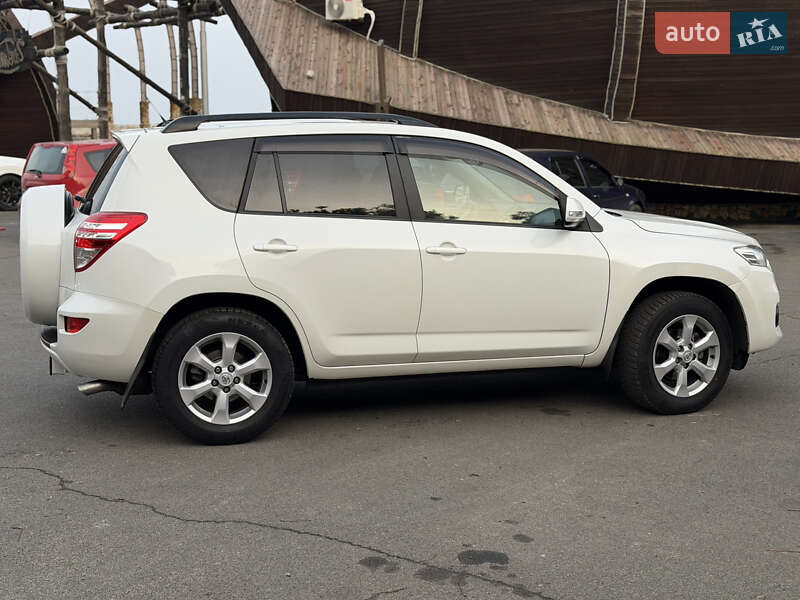 Внедорожник / Кроссовер Toyota RAV4 2011 в Одессе