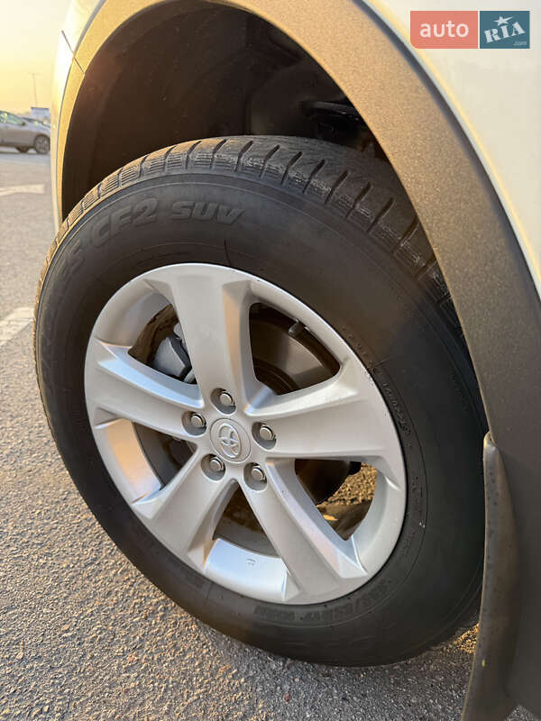 Внедорожник / Кроссовер Toyota RAV4 2013 в Полтаве фото 15 Внедорожник / Кроссовер Toyota RAV4 2013 в Полтаве