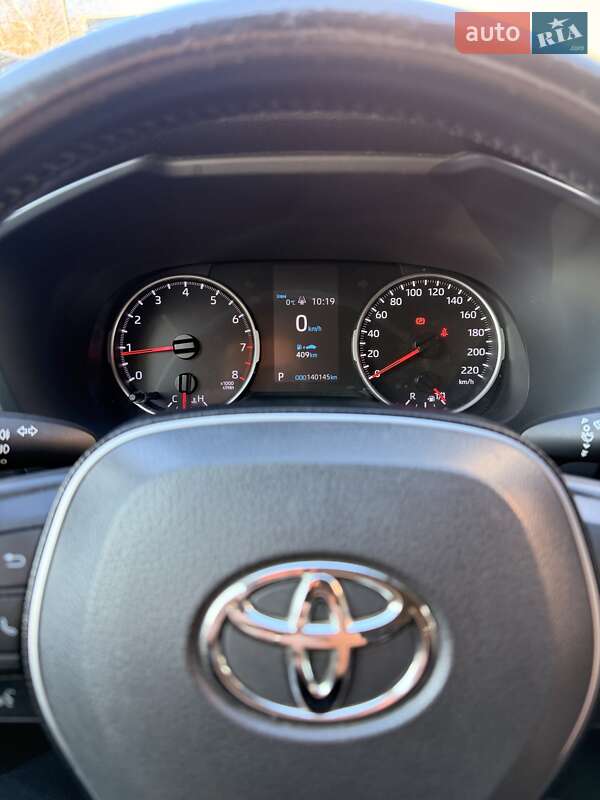 Внедорожник / Кроссовер Toyota RAV4 2019 в Львове