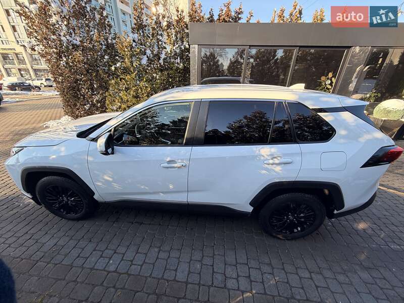 Внедорожник / Кроссовер Toyota RAV4 2019 в Львове