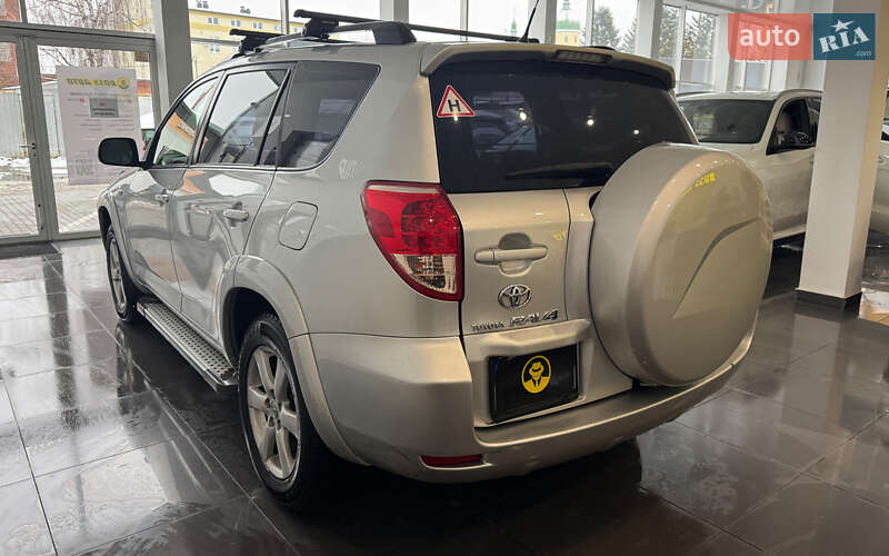 Внедорожник / Кроссовер Toyota RAV4 2007 в Шептицькому