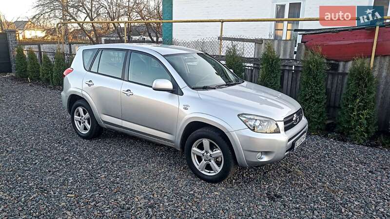 Позашляховик / Кросовер Toyota RAV4 2006 в Кам'янці